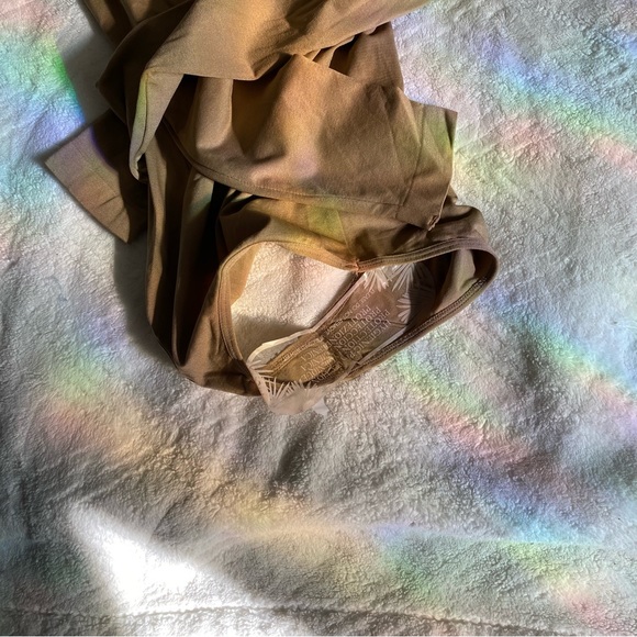 House of CB. Rosella Tan Bodysuit. Size XS/S - Picture 5 of 5